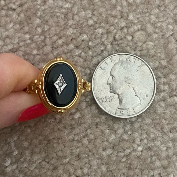 Vintage 14k Onyx & Diamond Ring - Picture 6 of 10